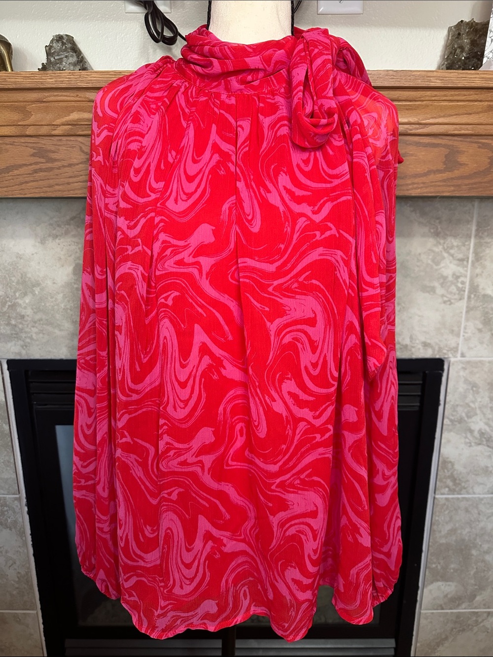 Scoop NYC XXL 20 Red & Pink Marble Print Tie Neck Sheer Blouse